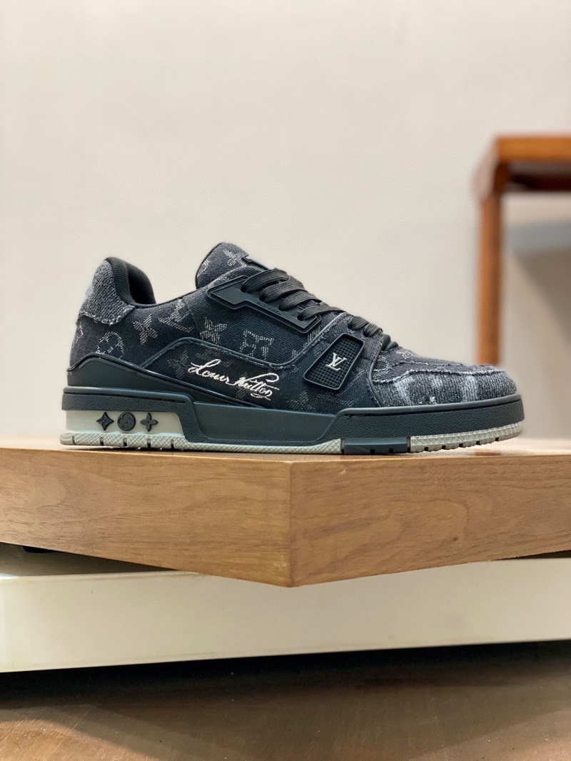 Louis Vuitton Sneakers